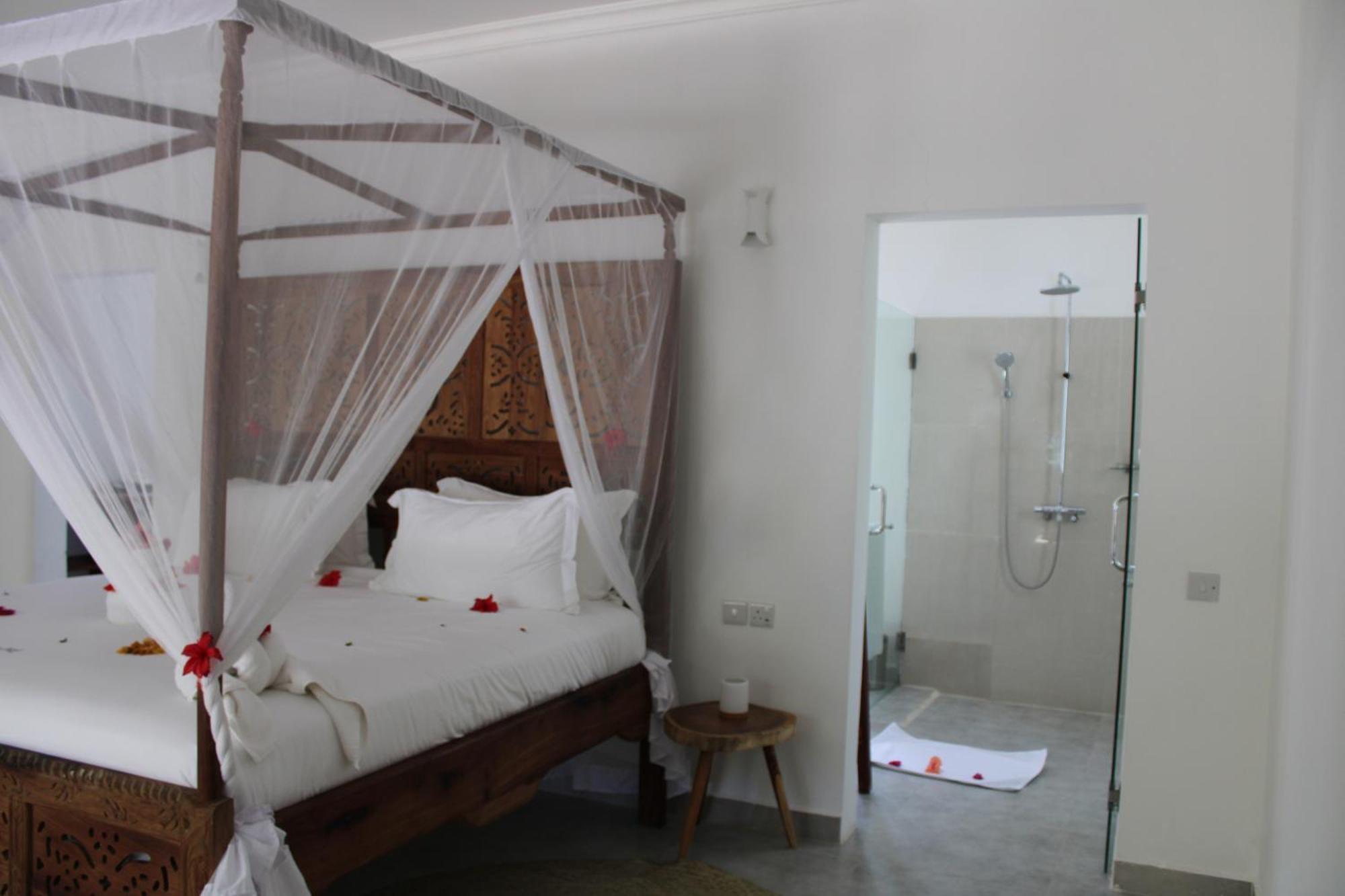 Kivuli Beach Resort Paje Kültér fotó